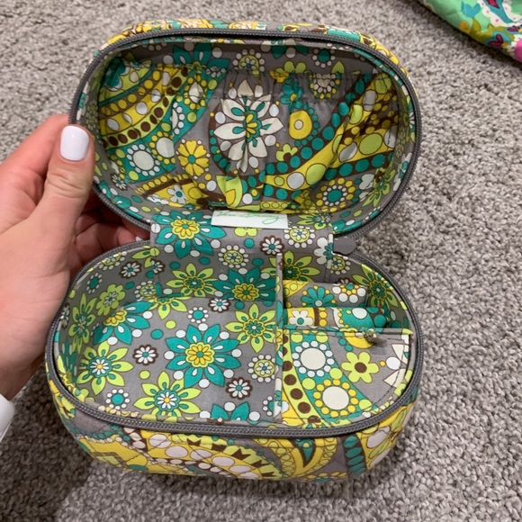 Vera Bradley Jewelry - Vera Bradley Jewelry Travel Case